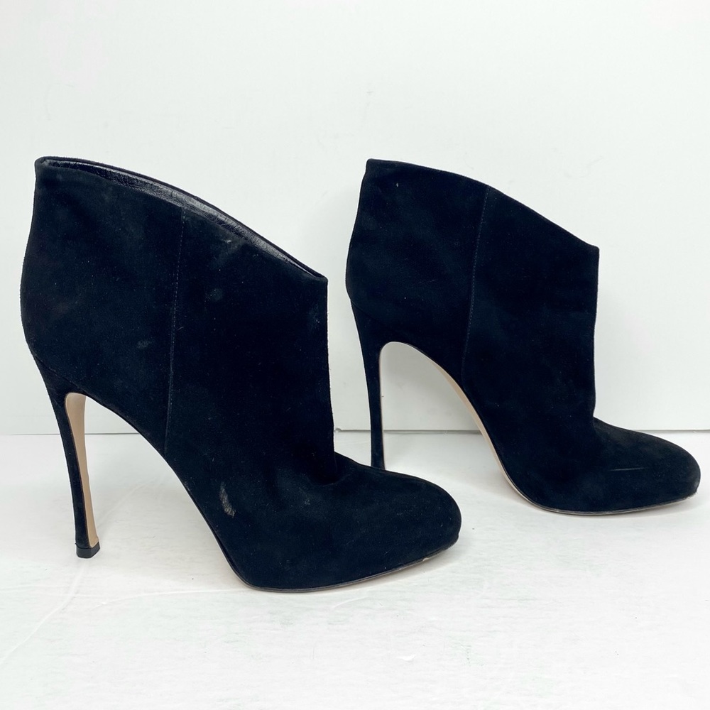 Gianvito Rossi Suede Stiletto Ankle Booties - Picture 6 of 9